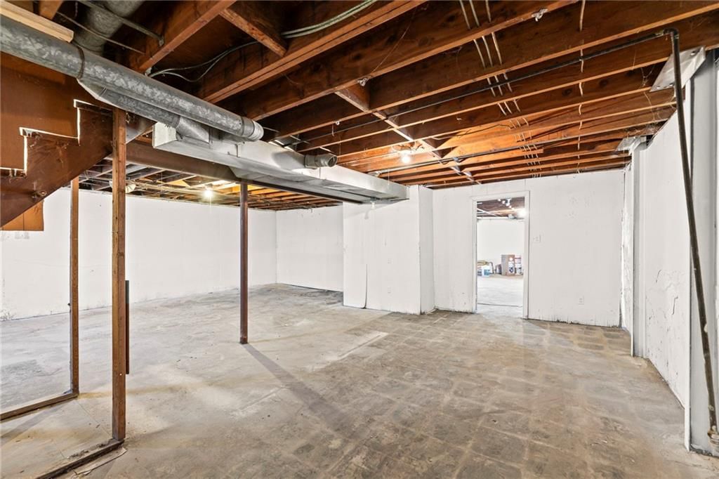 8401 Wayne Avenue — photo 22