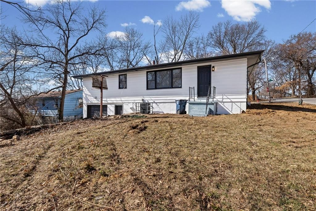 8401 Wayne Avenue — photo 32