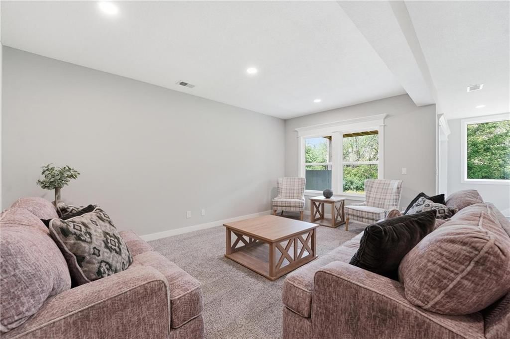 10504 N Mulberry Street — photo 33