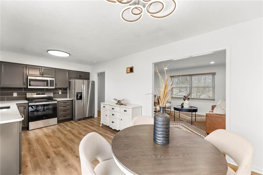 2027 E Mohawk Court — photo 10