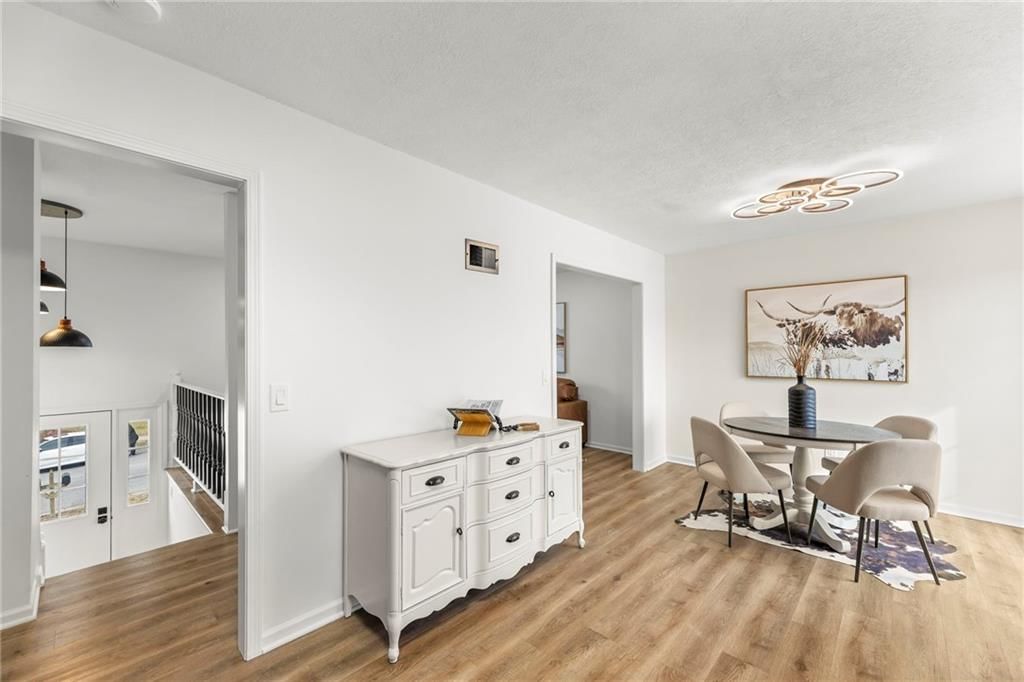 2027 E Mohawk Court — photo 11