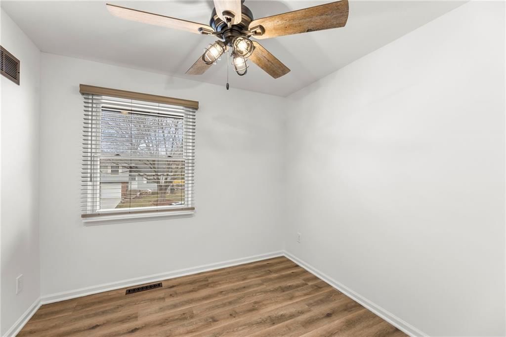 2027 E Mohawk Court — photo 21