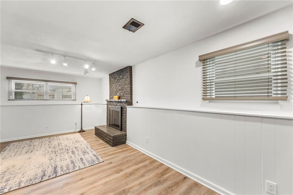 2027 E Mohawk Court — photo 26