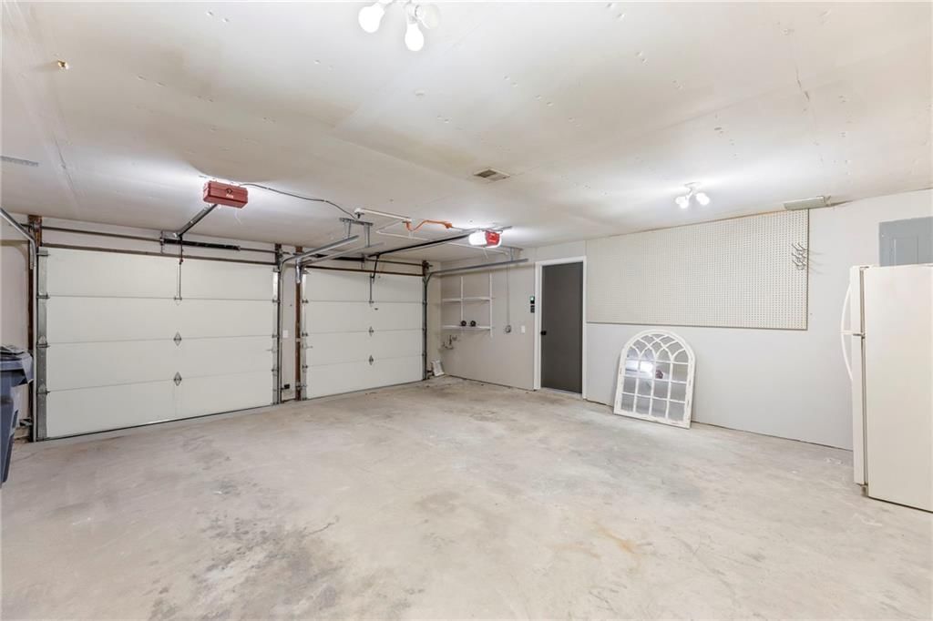 2027 E Mohawk Court — photo 33