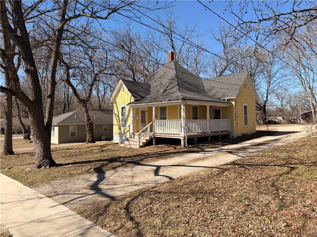 323 W GAY Street — photo 2
