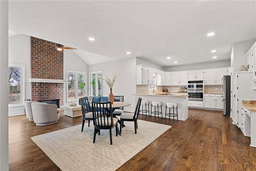 5212 W 129 Street — photo 16