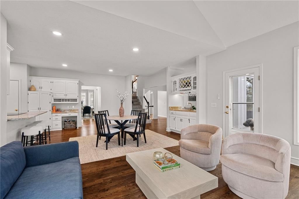 5212 W 129 Street — photo 18