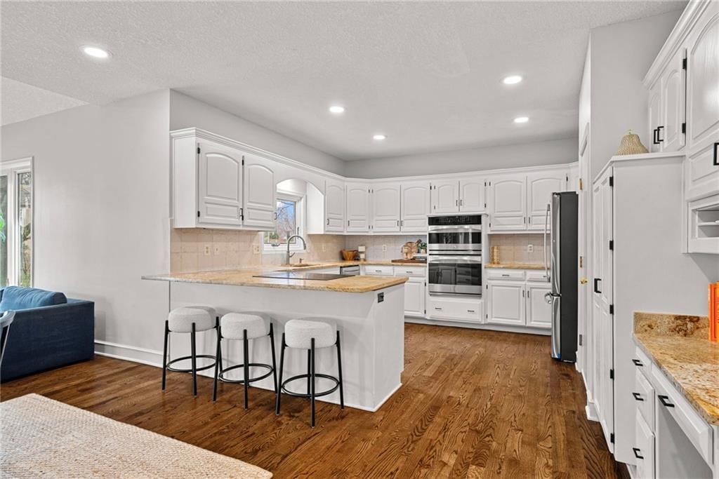 5212 W 129 Street — photo 23