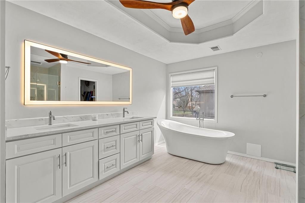 5212 W 129 Street — photo 30