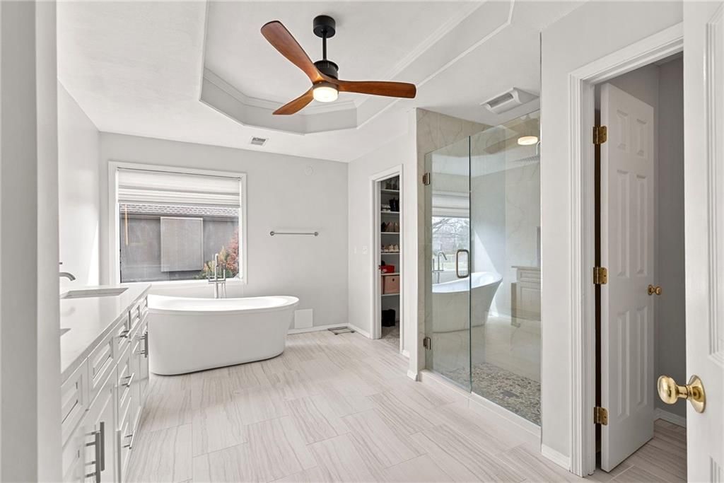 5212 W 129 Street — photo 31