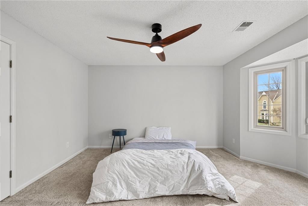 5212 W 129 Street — photo 34