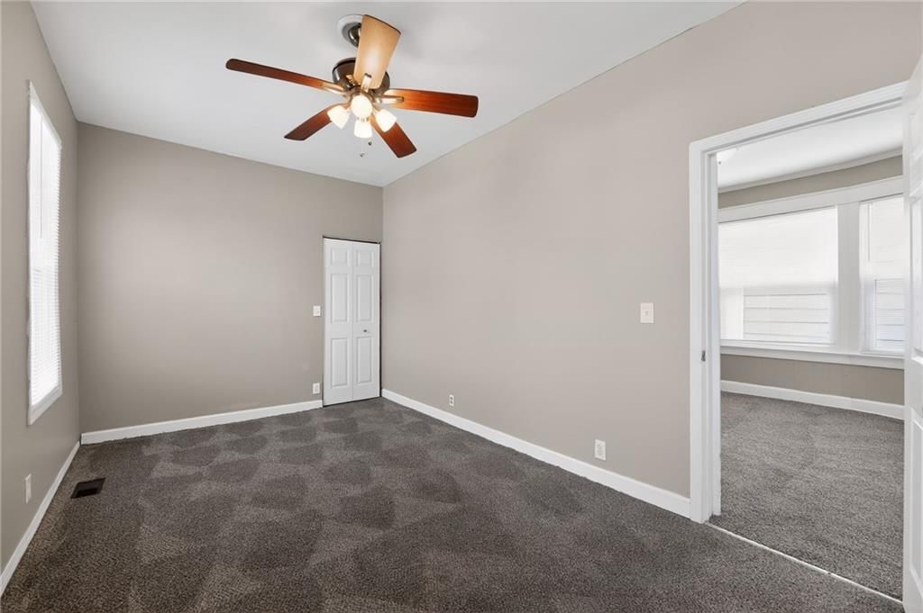 2910 Jarboe Street — photo 5
