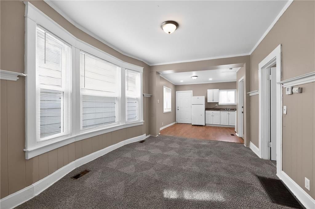 2910 Jarboe Street — photo 8