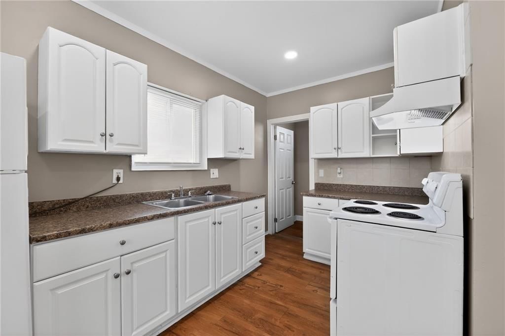 2910 Jarboe Street — photo 19