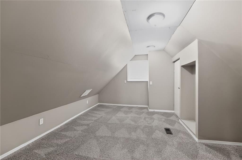 2910 Jarboe Street — photo 21
