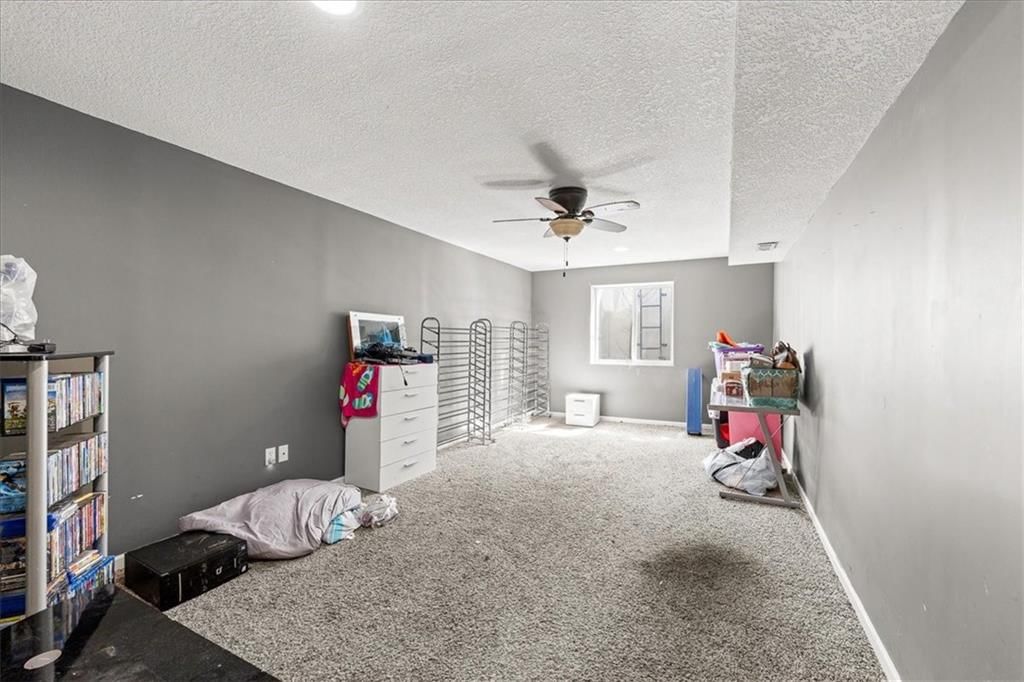 4505 N 121 Terrace — photo 32