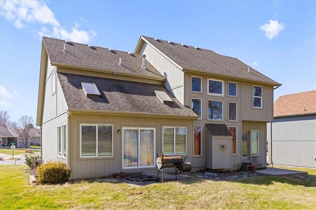 4505 N 121 Terrace — photo 35