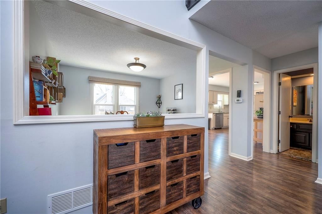 4809 Perry Avenue — photo 8