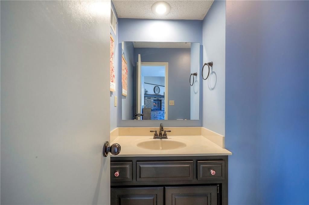 4809 Perry Avenue — photo 17