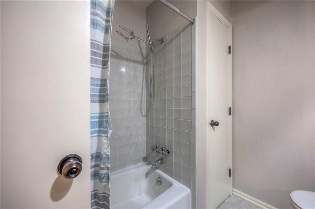 4809 Perry Avenue — photo 27