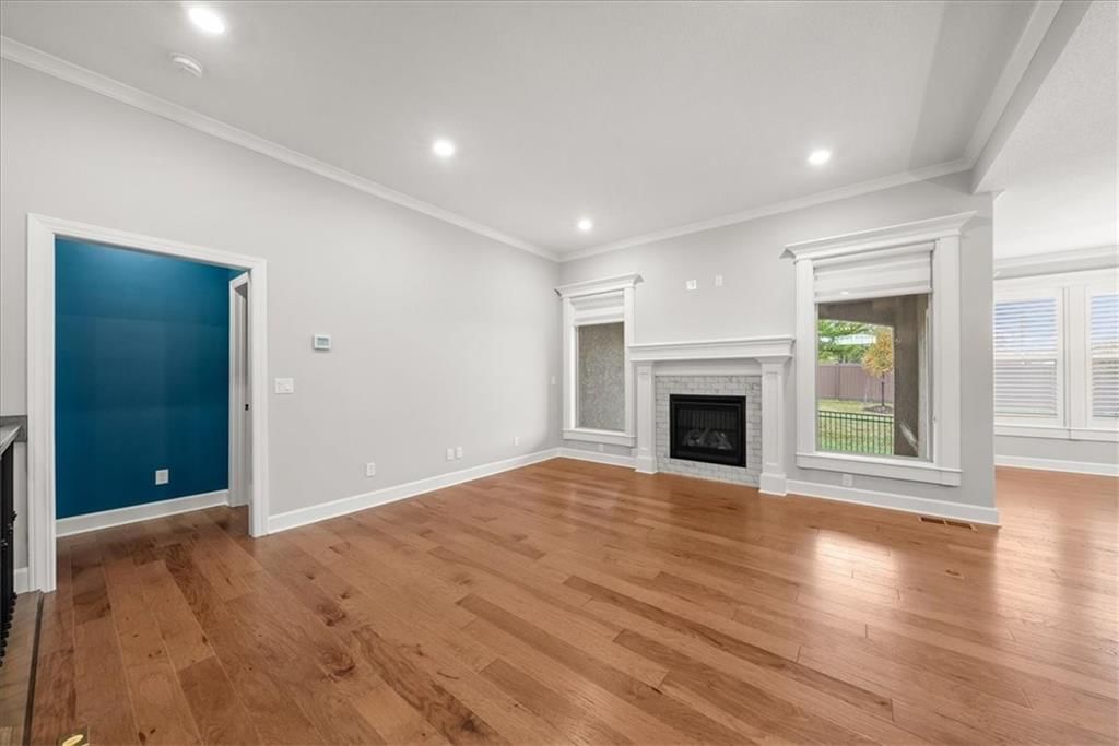 2110 NW Ashurst Drive — photo 5