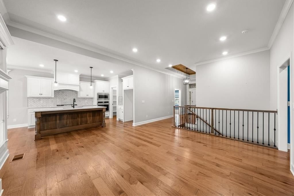 2110 NW Ashurst Drive — photo 7