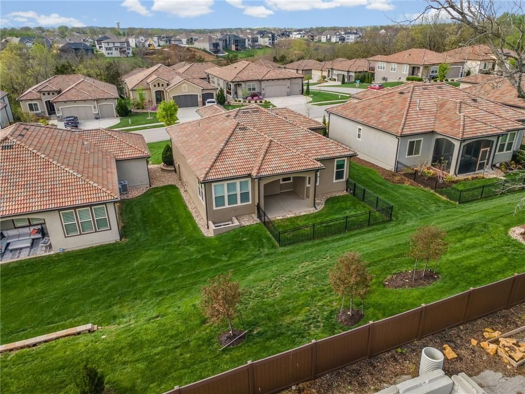 2110 NW Ashurst Drive — photo 26