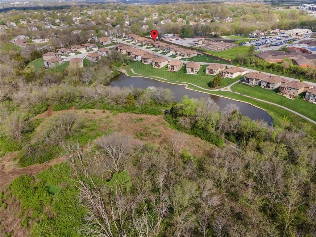 2110 NW Ashurst Drive — photo 31