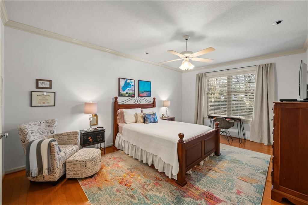 3936 Shawnee Mission Parkway — photo 13