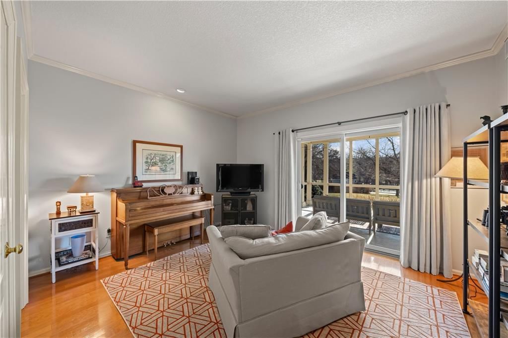 3936 Shawnee Mission Parkway — photo 20
