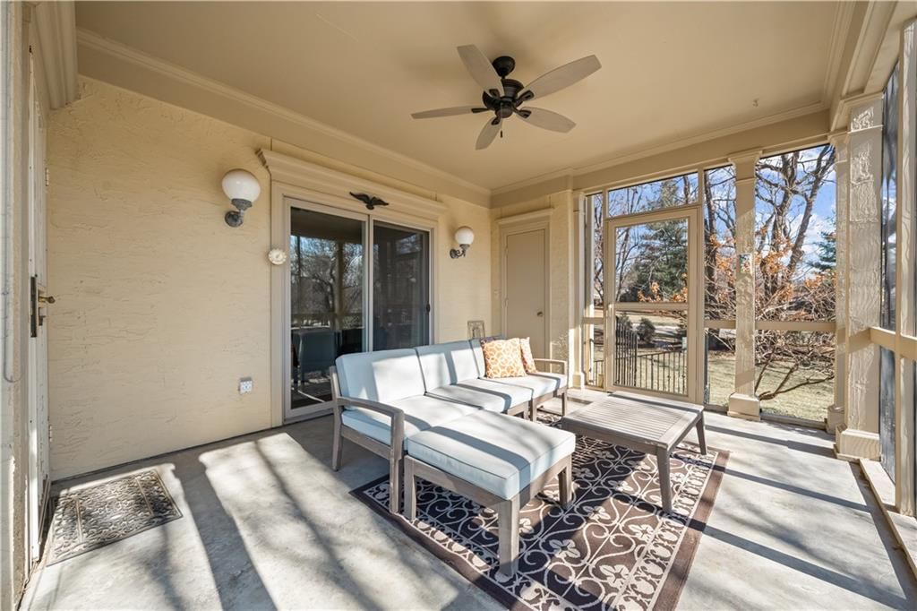 3936 Shawnee Mission Parkway — photo 21