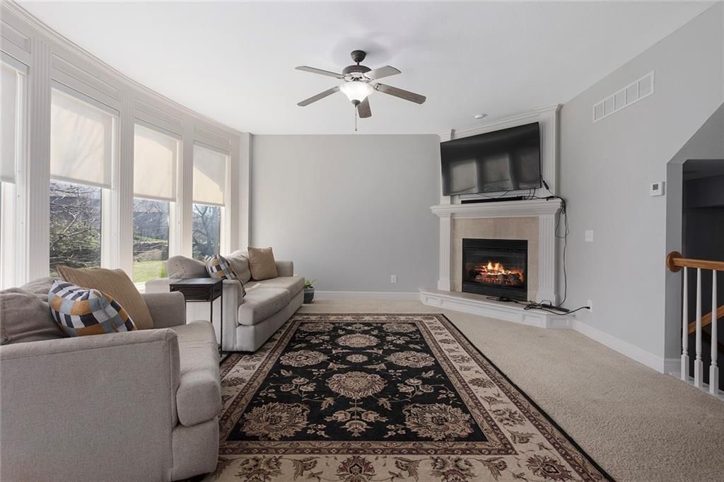 9409 N Laurel Avenue — photo 9