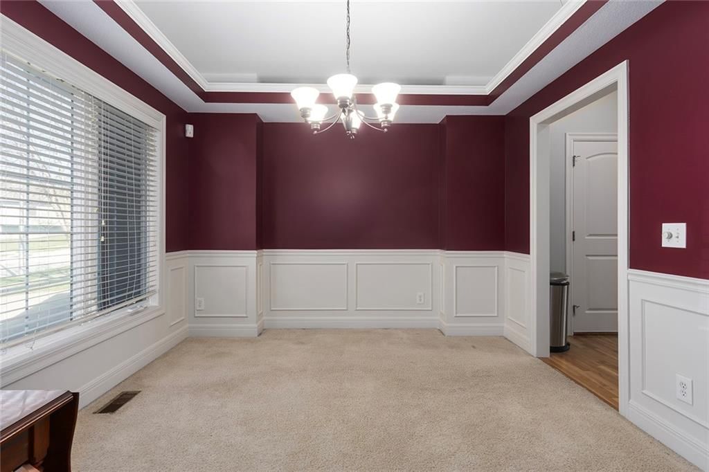 9409 N Laurel Avenue — photo 12