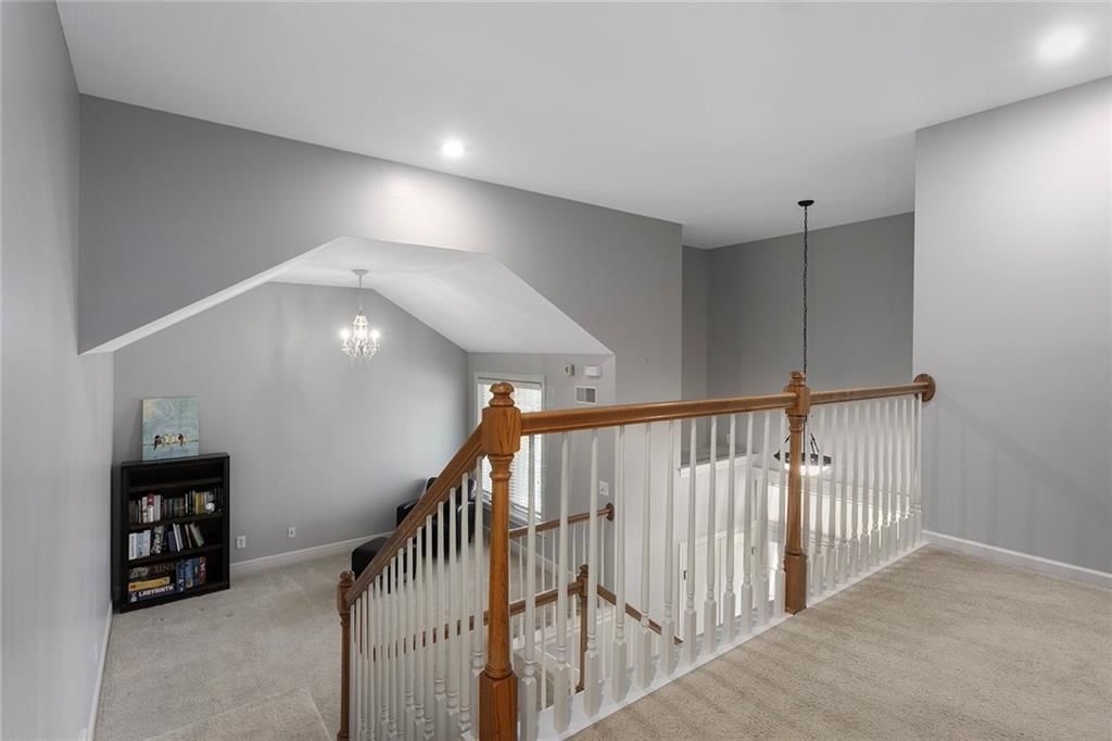 9409 N Laurel Avenue — photo 16