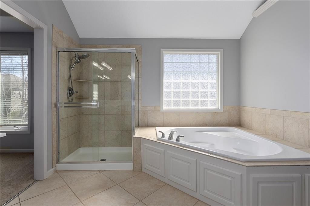 9409 N Laurel Avenue — photo 23