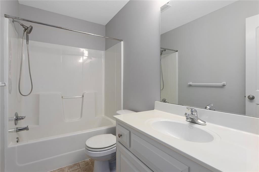 9409 N Laurel Avenue — photo 29