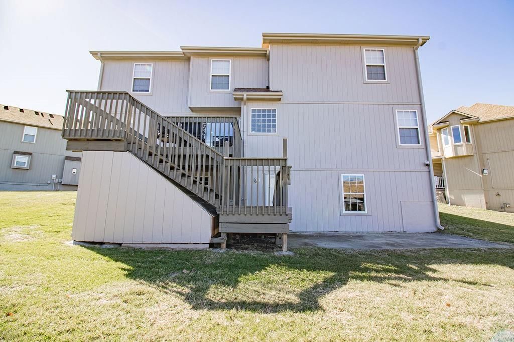 950 NW Maplewood Court — photo 31