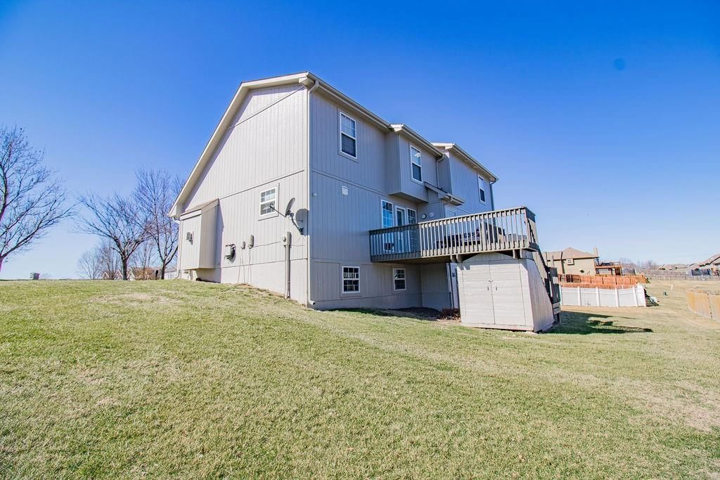 950 NW Maplewood Court — photo 33