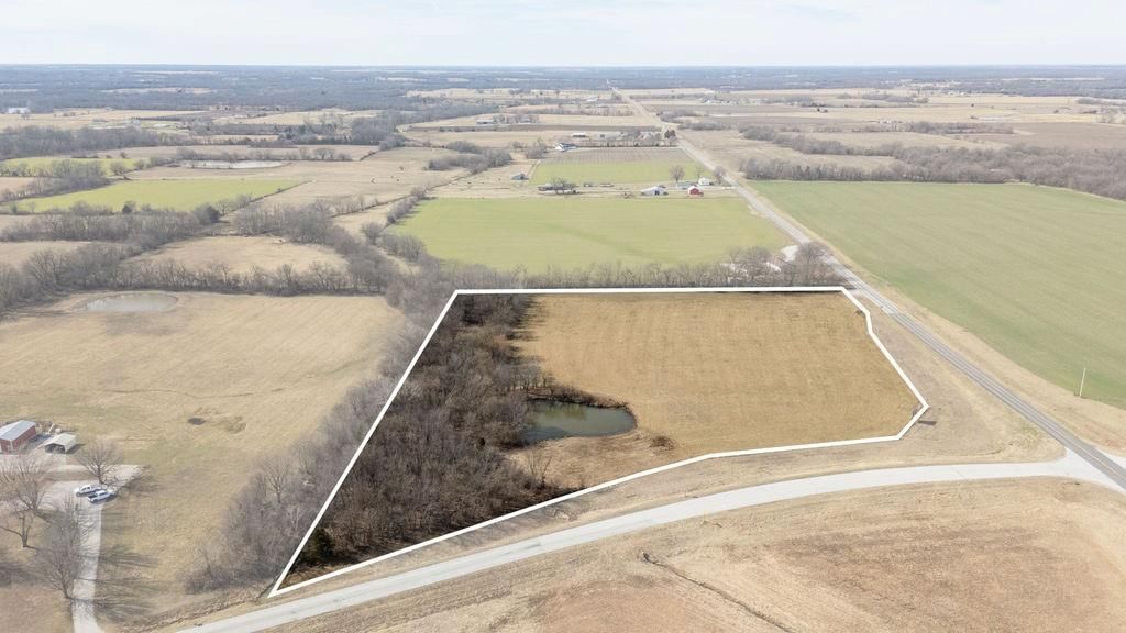 587 Tract 1 NW First Lane, Lamar, MO