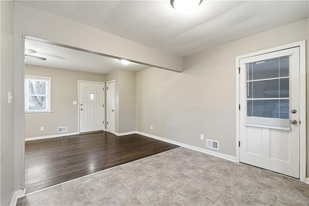 10816 E 66th Terrace — photo 14