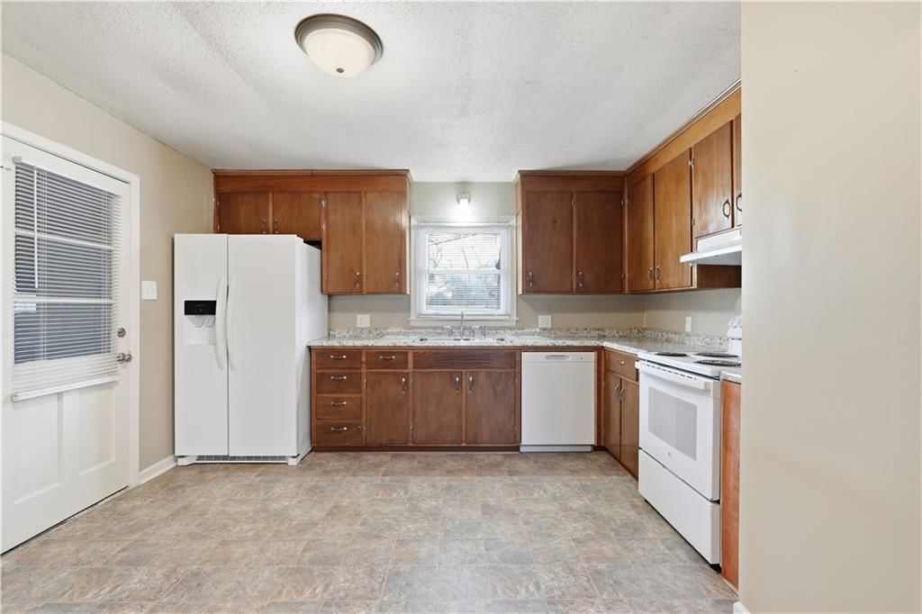 10816 E 66th Terrace — photo 21