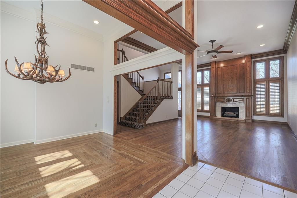 4816 W 121st Street — photo 4
