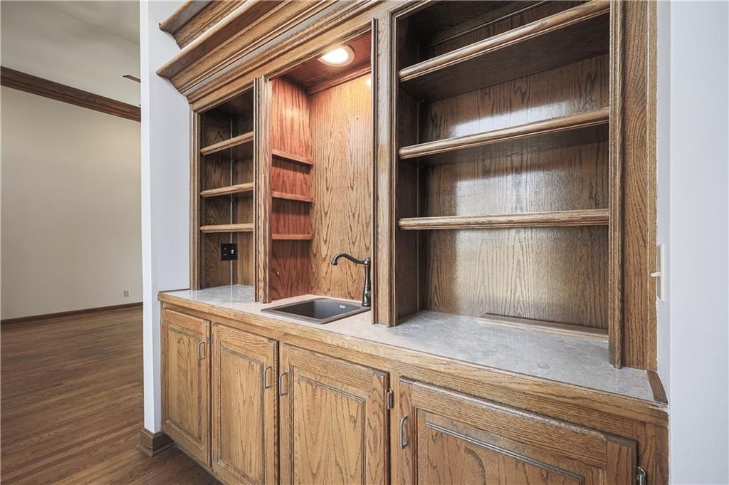 4816 W 121st Street — photo 11