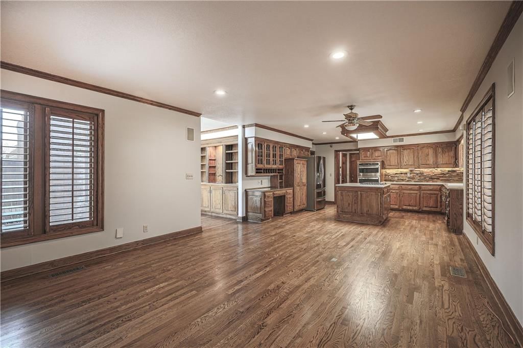 4816 W 121st Street — photo 14