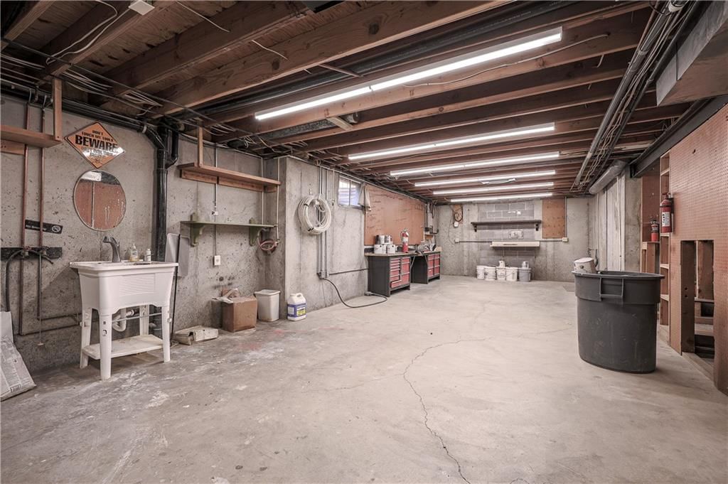 4816 W 121st Street — photo 36