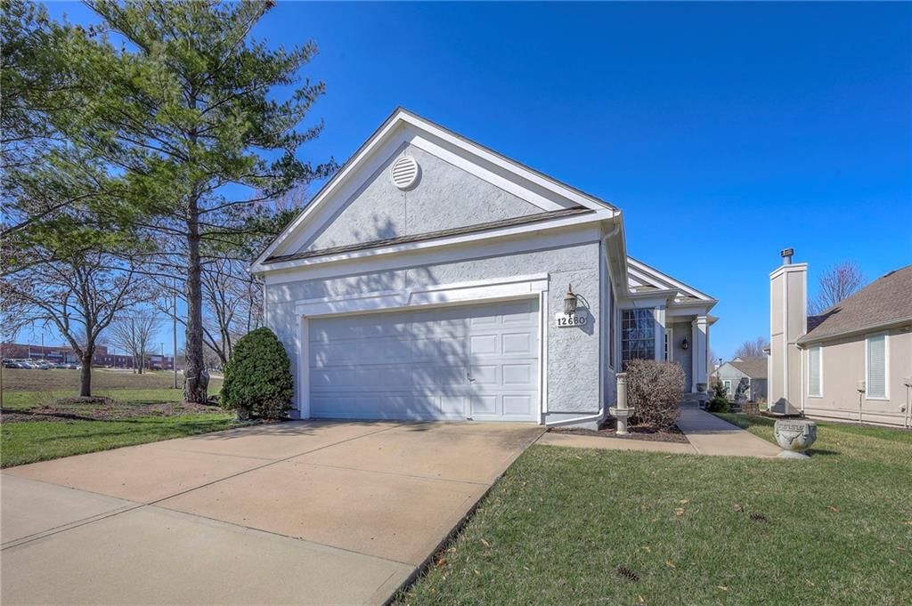 12680 S Hagan Street, Olathe, KS