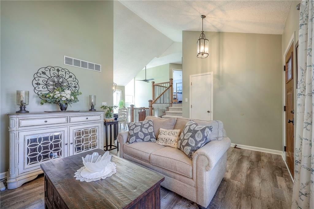 12500 S Cottonwood Drive — photo 8