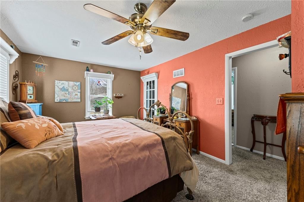 108 N Madison Street — photo 14