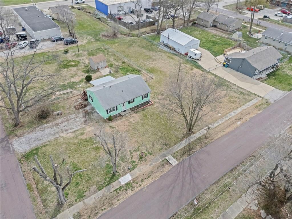 108 N Madison Street — photo 24
