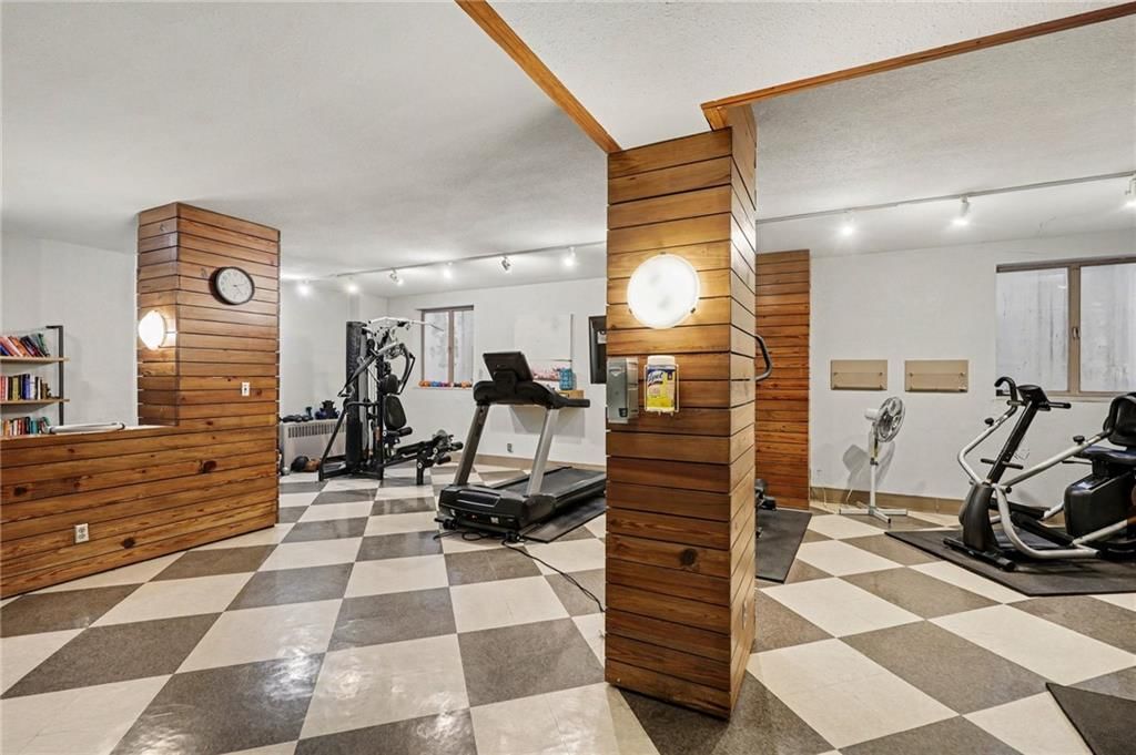 333 W Meyer Boulevard — photo 12